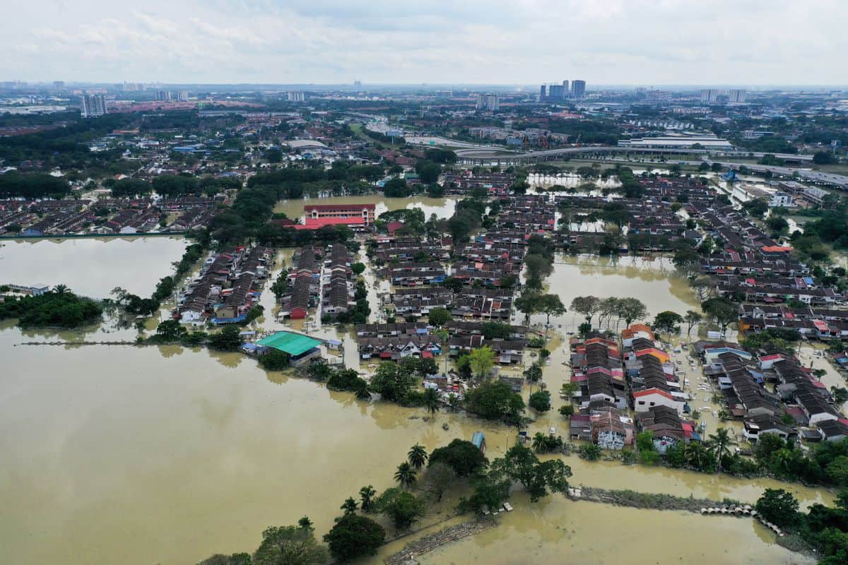 malaysia floods financial planning