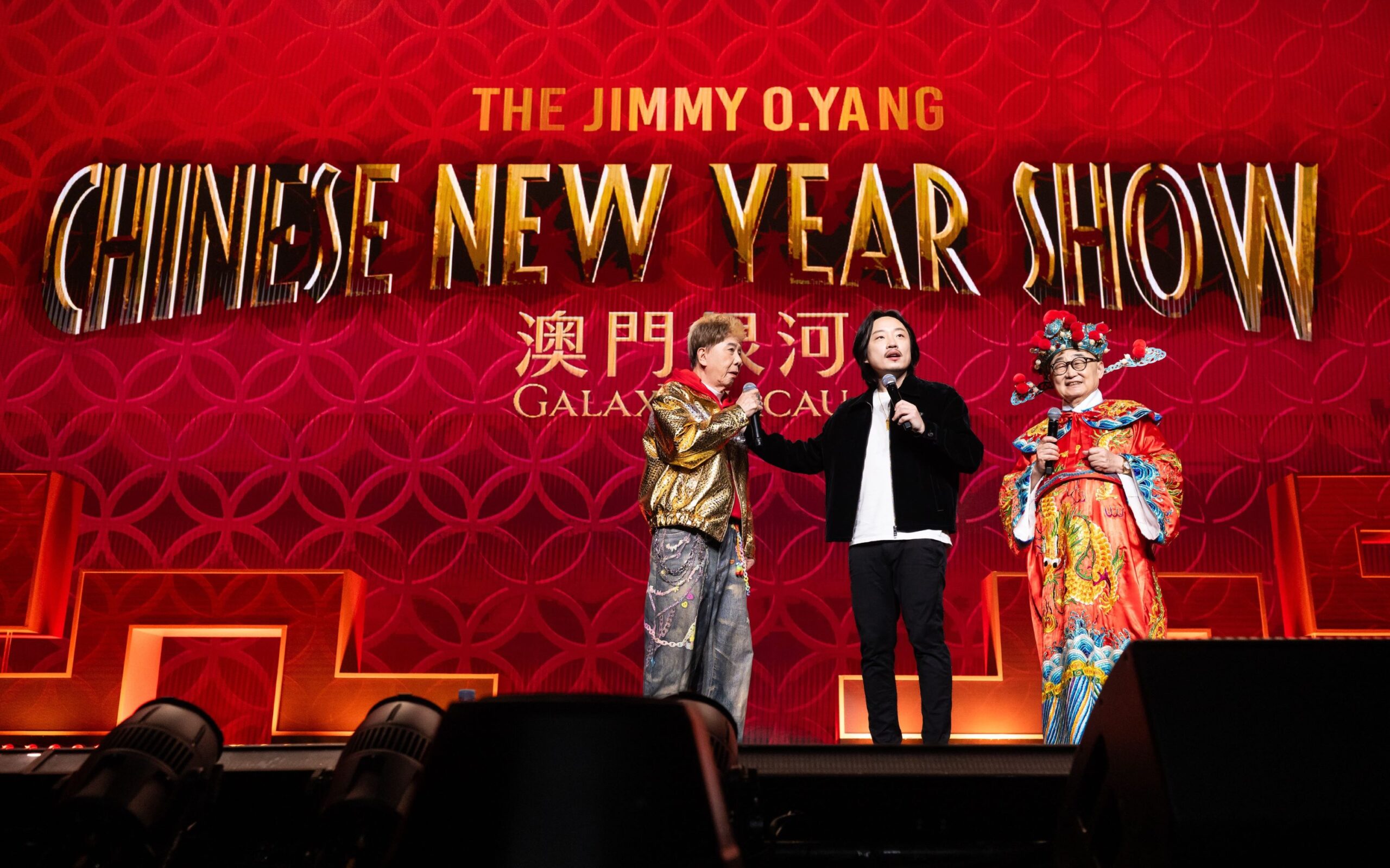Jimmy联同Tyson Yoshi、尹光以及王嘉尔连续两晚带来惊喜演出，跨界合作火花四射。