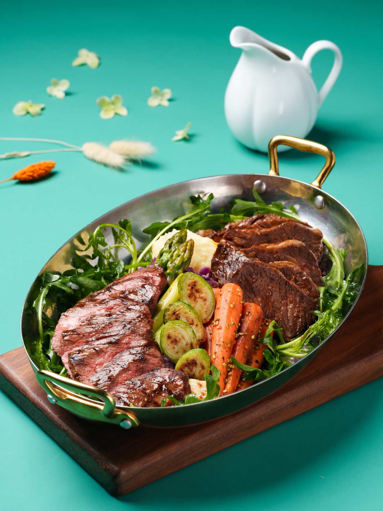 Galaxy Macau’s award-winning dining portfolio introduces UFC inspired culinary creations, alongside up to 15% off at designated restaurants for Galaxy Ultimate members on event days.
