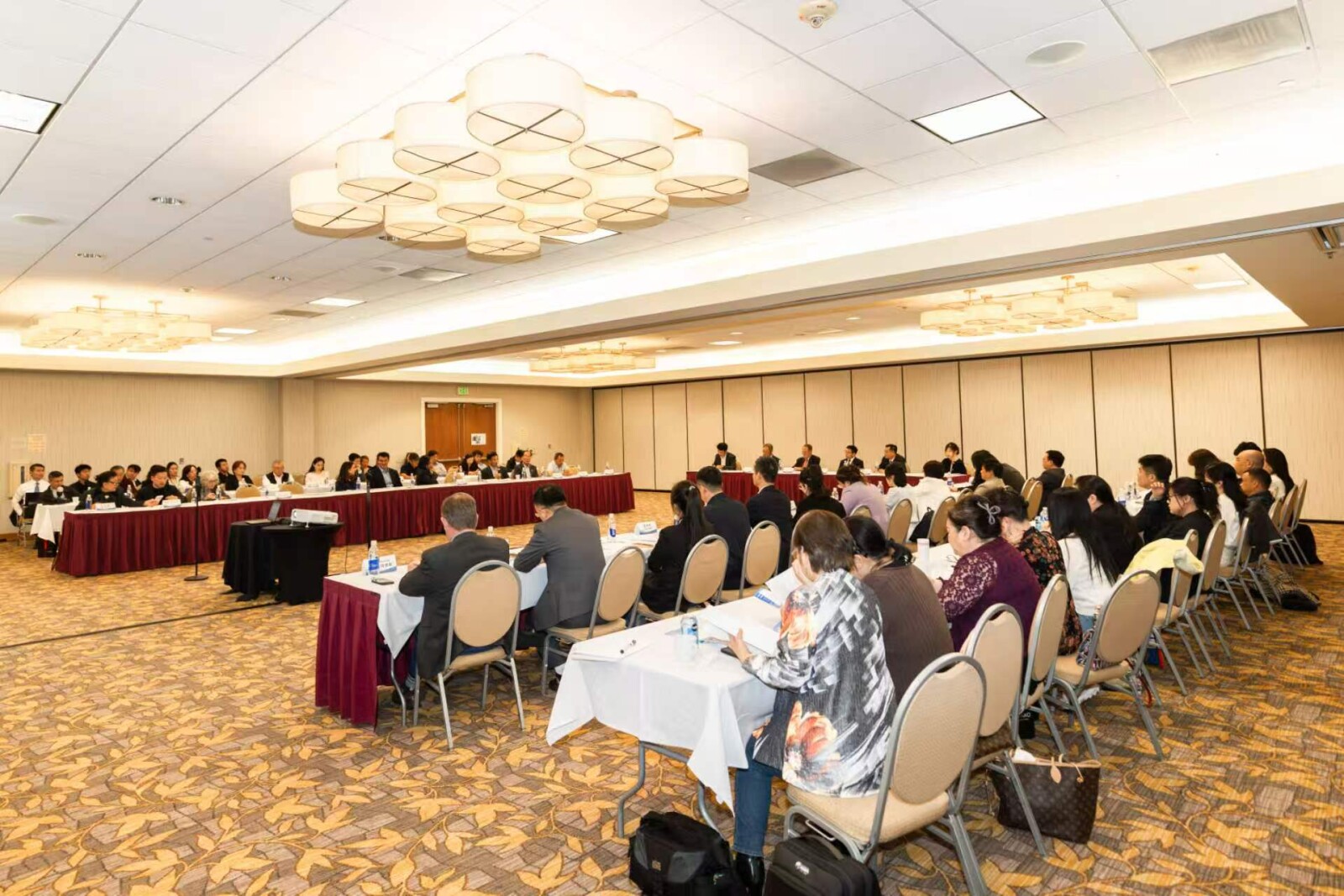 Hainan Economic and Trade Delegation Visits the U.S., Focusing on Trade and Investment Cooperation