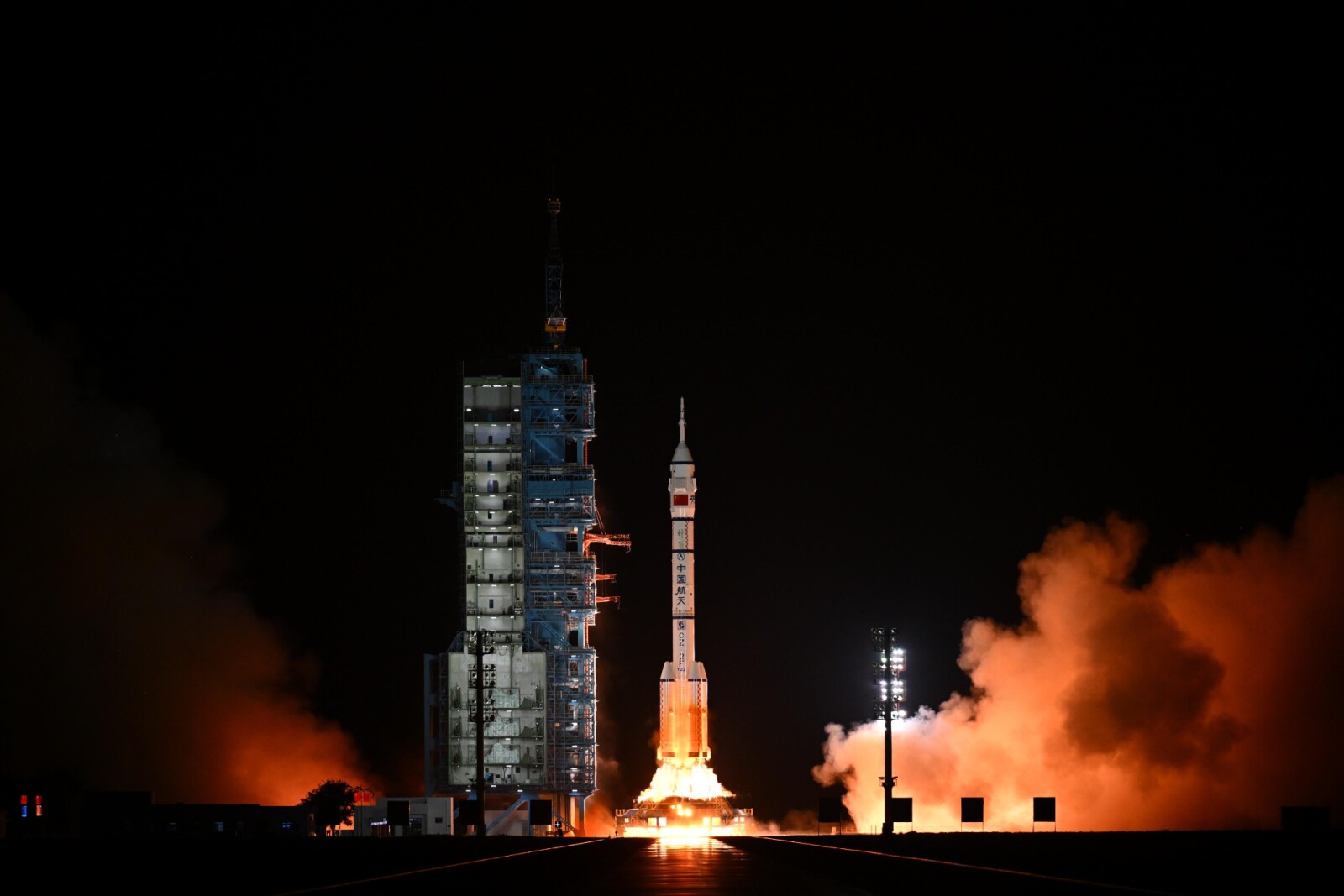 The Long March 2F Y23 carrier rocket carrying the Shenzhou-23 manned spaceship launched successfully at 11.08pm on May 24 at the Jiuquan Satellite Launch Center. ‎