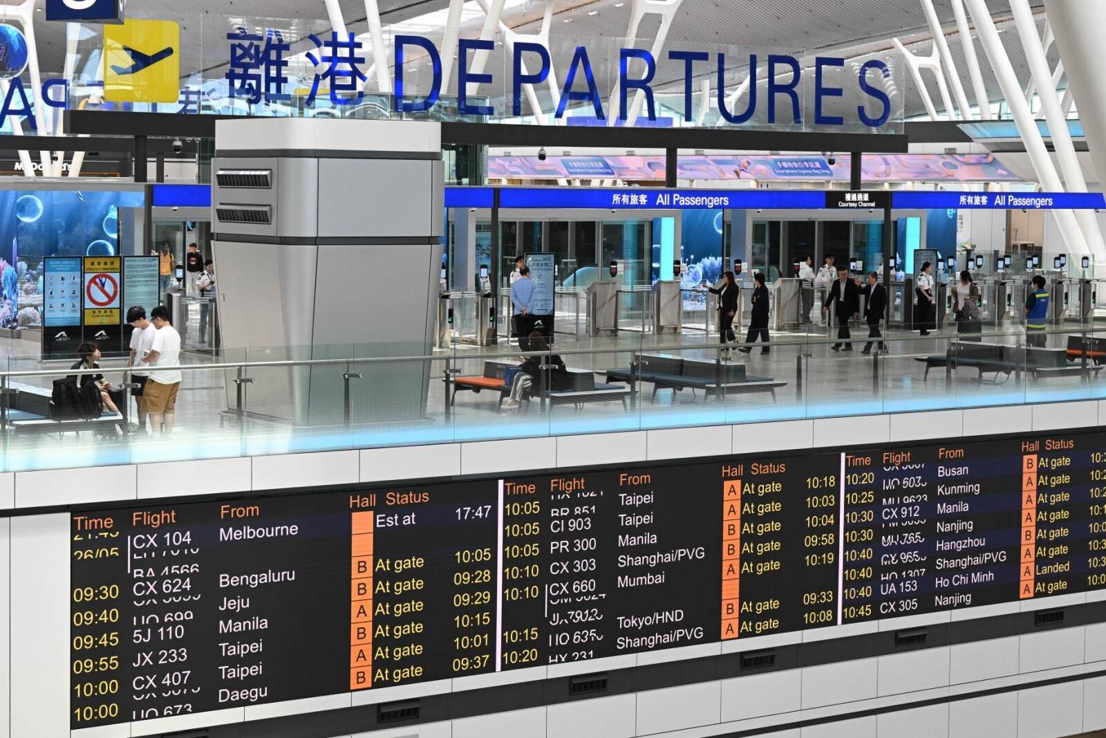 Smooth take-off for new Terminal 2 at Hong Kong International Airport