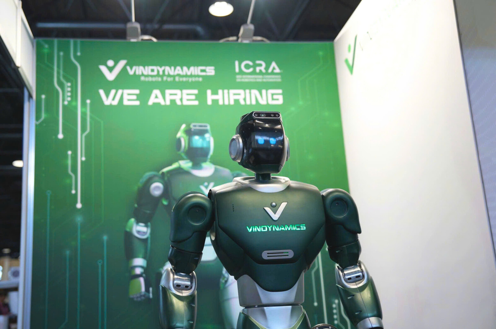 VinDynamics Debuts Its First Humanoid Robot At Two Of The World’s Leading Technology Events