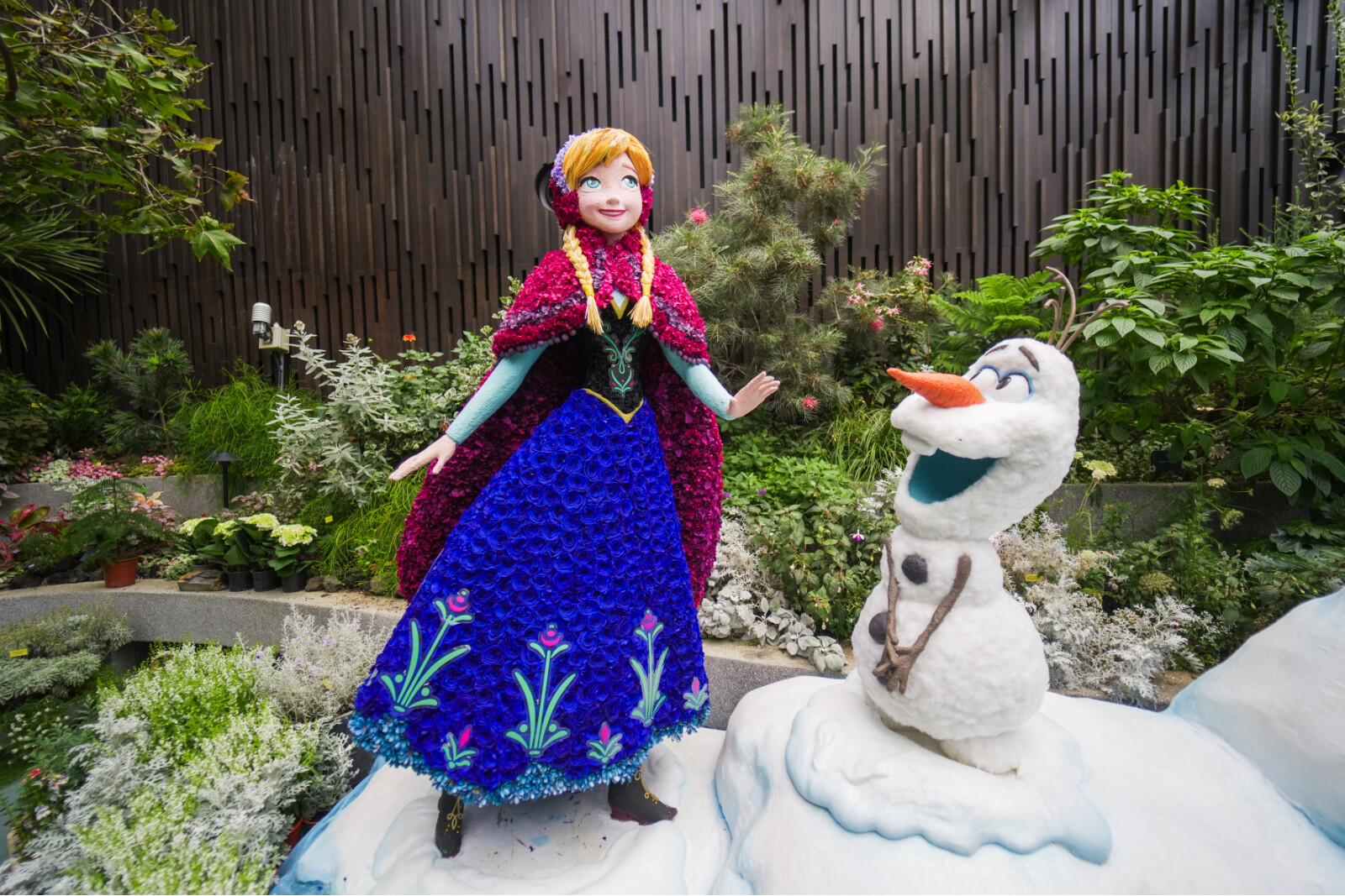 Anna dan Olaf dari Frozen