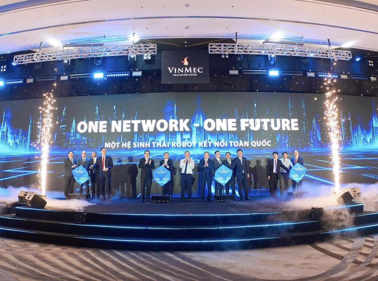 Vinmec Launches Vietnam’s First Integrated High-Tech Robotic Surgery Network, Establishing the Country’s First Multi-Connected Robotic Surgery Ecosystem