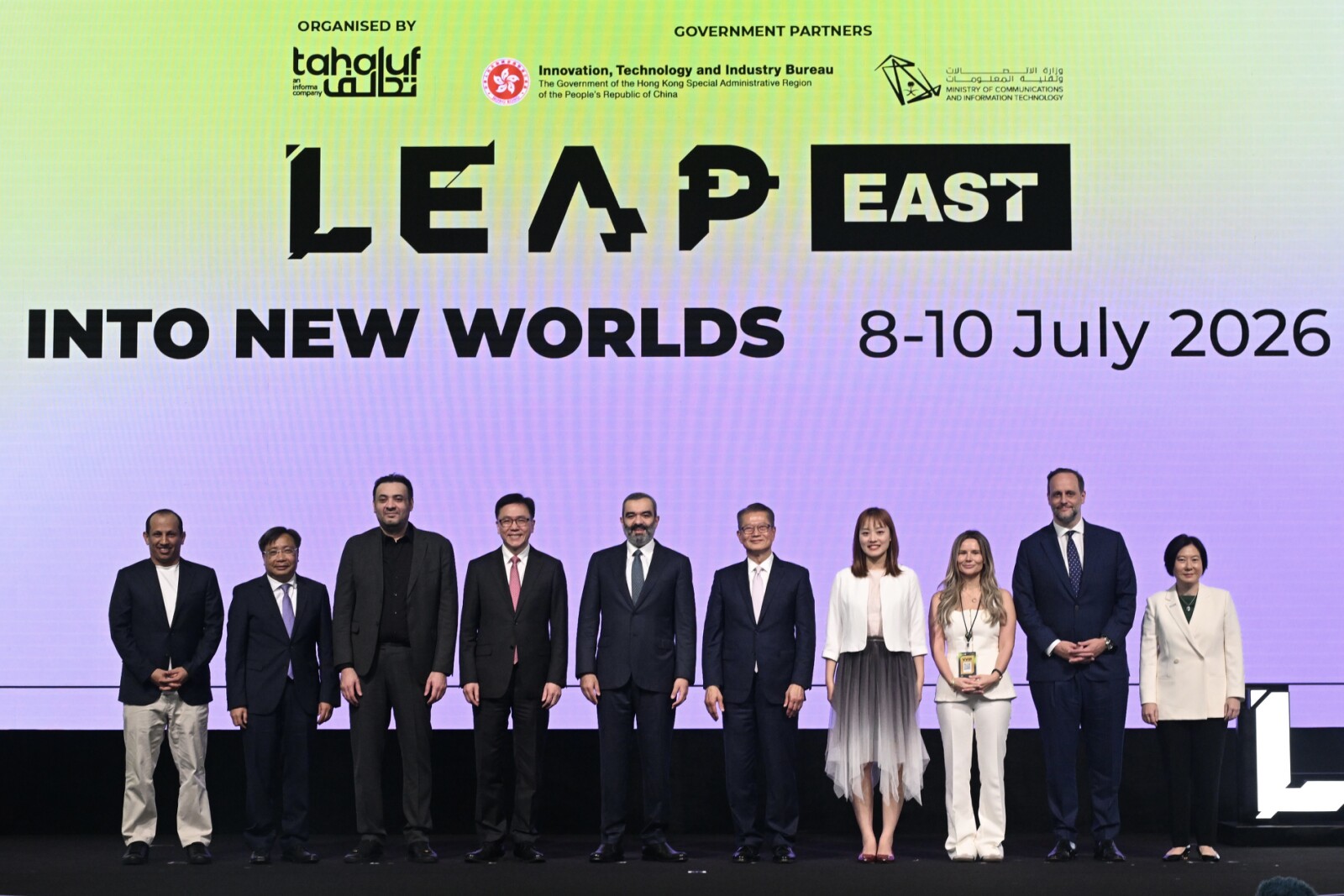 (From fifth right) Financial Secretary of HKSARG, Paul Chan; the Minister of Communications and Information Technology of Saudi Arabia, Abdullah Alswaha; the Secretary for Innovation, Technology and Industry of HKSARG, Professor Sun Dong, and other guests attend the LEAP East 2026 opening ceremony.