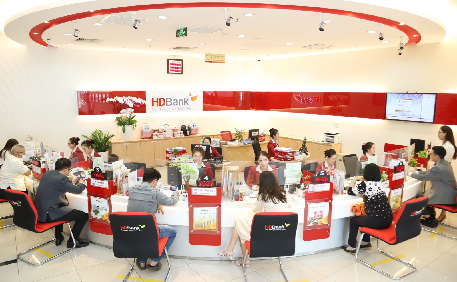 惠譽評級首次向 HDBank 授予信貸評級，肯定其穩健財務實力