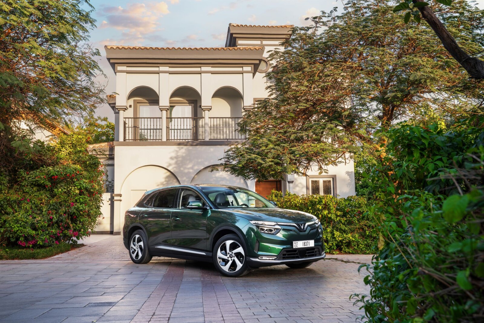 VinFast VF 8: Blending Business and Family Leisure in an Electric SUV