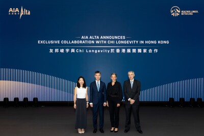 AIA Alta announces an exclusive collaboration with Chi Longevity in Hong Kong. Pictured: Mr Alger Fung, Chief Executive Officer of AIA Hong Kong & Macau (second from left); Ms Alice Liang, Chief Proposition & Healthcare Officer of AIA Hong Kong & Macau (first from left); Professor Andrea B. Maier, Co-Founder of Chi Longevity (second from right); and Mr Craig McGee, Co-Founder of Chi Longevity (first from right).